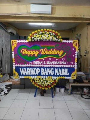 Papan Bunga di Sucenjurutengah Bayan